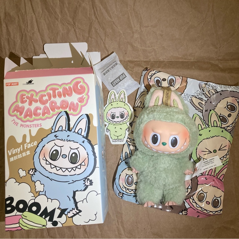 Pop Mart The Monsters LABUBU exciting macaron